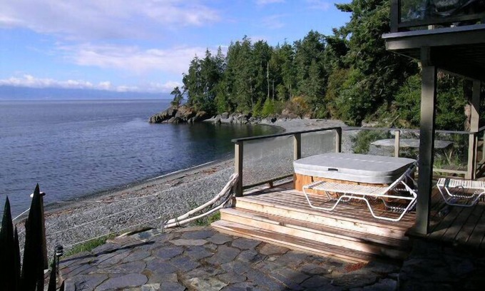 Otter Point House | Driftwood Beach House, Beachfront Home, Hot Tub, Family Friendly, easy access