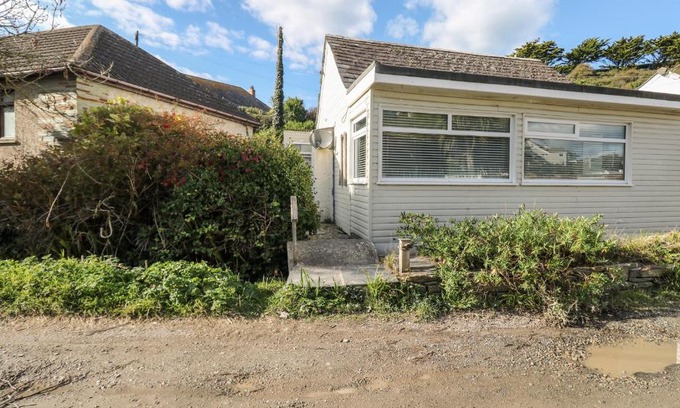 Polzeath House | Driftwood