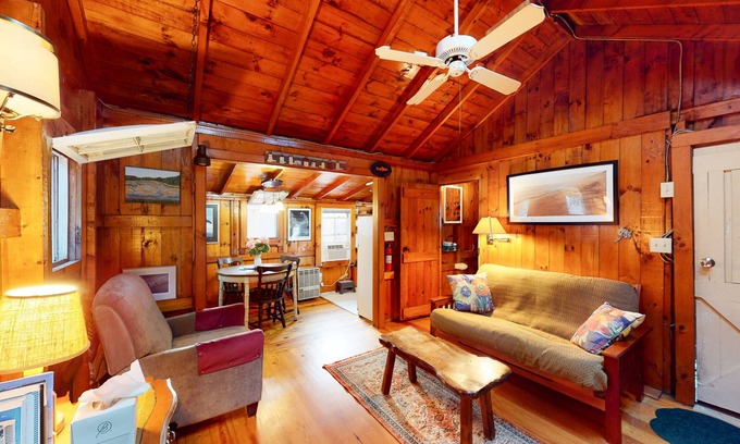 Wellfleet Cottage | Drummer Cove Gem | Cottage in Wellfleet with patio, steps from the cove