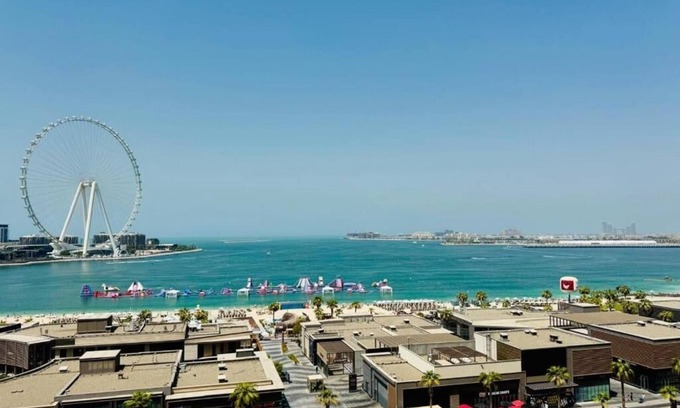 Dubai Marina Apartment | Dubai Marina Beachfront 3BR Apartment, Sea View & Dubai Eye