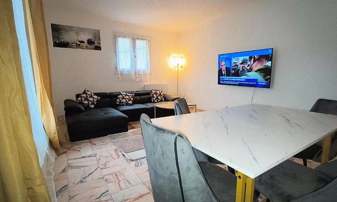 Montmagny Apartment | Dujardin Home