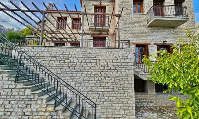 Arachova Villa | Duke's Horizon Villa in Arachova