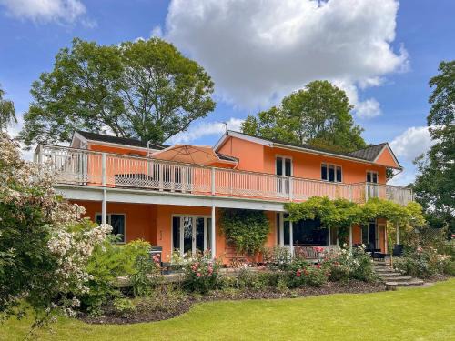 Geldeston House | Dunburgh Wood