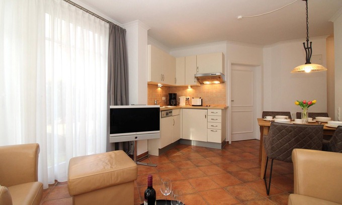 Ostseebad Kuhlungsborn Apartment | Dünenschloss H2 WE4: modern 3-room apartment close to the beach with large terrace
