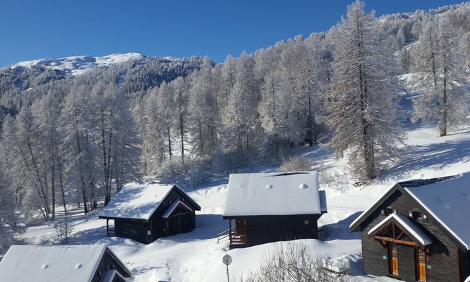 Risoul Apartment | Duplex apartment 8-10p in Risoul at the foot of the slopes ski area Vars Risoul