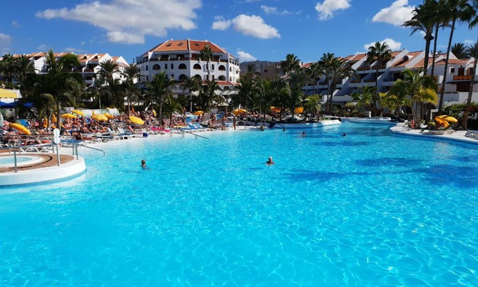 El Madronal Apartment | Duplex close to sea and beach with heated pool, Wifi, balcony with seaview, No 2