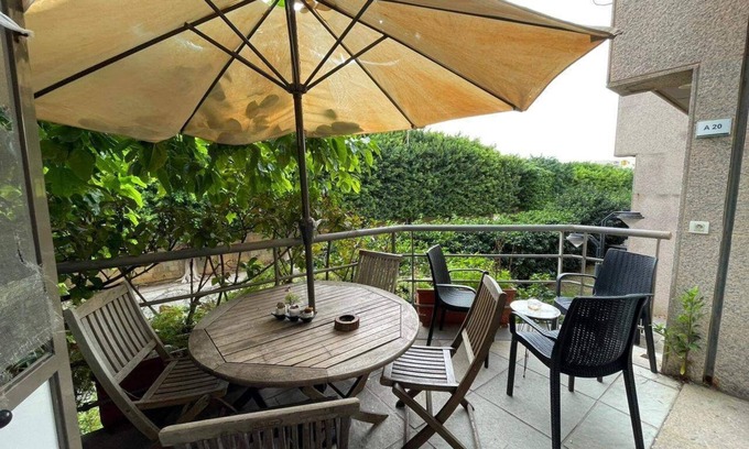 Maamelteine Ski Chalet | Duplex in Siwar with pool,2min from Le Royal Hotel