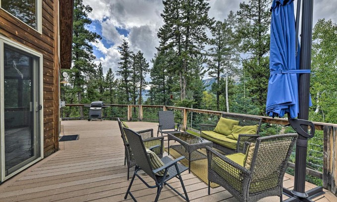 Columbine Lake House | Durango Woodland Cabin Less Than 2 Mi to Purgatory Skiing!