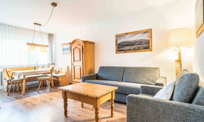 Oberaudorf Apartment | E4 Classic apartment*, 53sqm, balcony, suitable for allergy sufferers