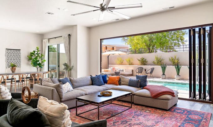 Washington House | Eagle On The 8th 2283 - 7 Bed, Private Pool- Hot Tub With Mounta