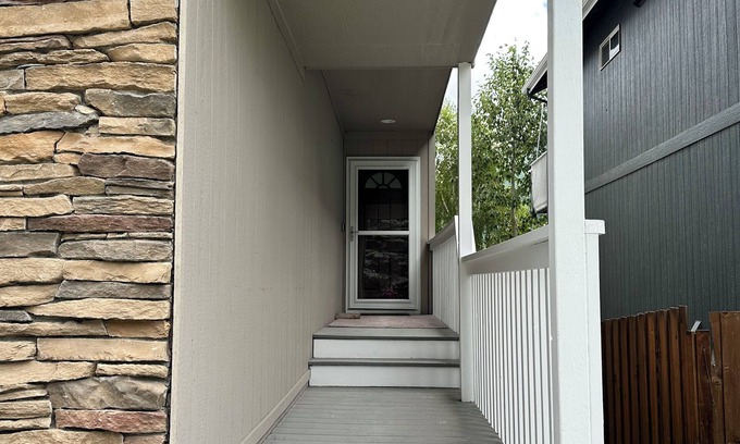 Eagle River House | Eagle River Grand Suites