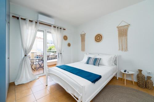 Aigio Apartment | Eagle's Nest City Apartments