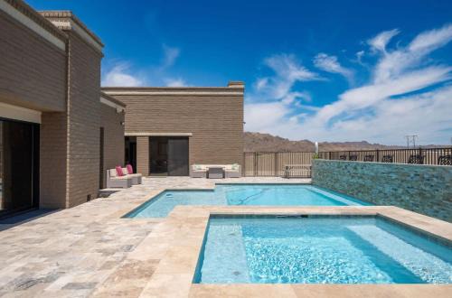 Parker Strip House | Eagles Lair, Poolside Luxury!