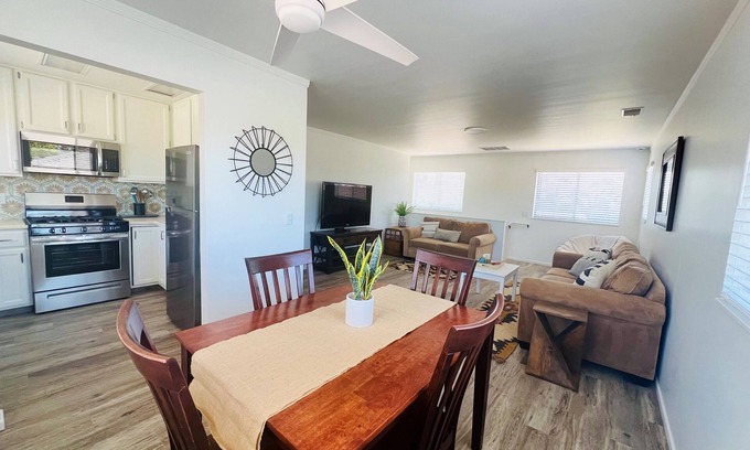 Milpas Apartment | East Beach Retreat in Santa Barbara