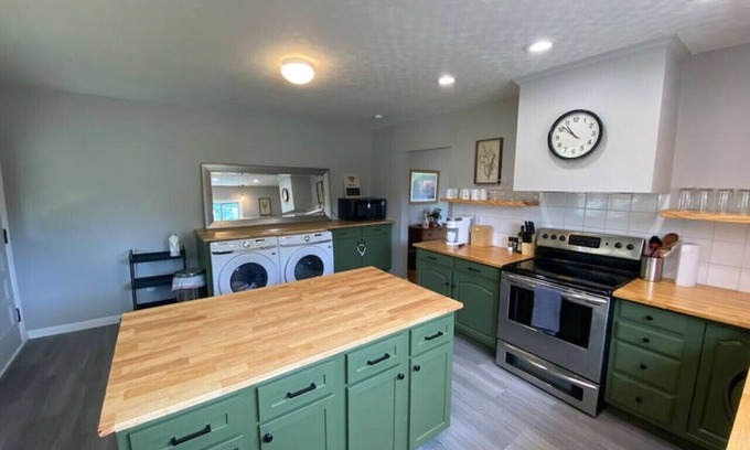 Knox County House | East Knox Home! For Families!