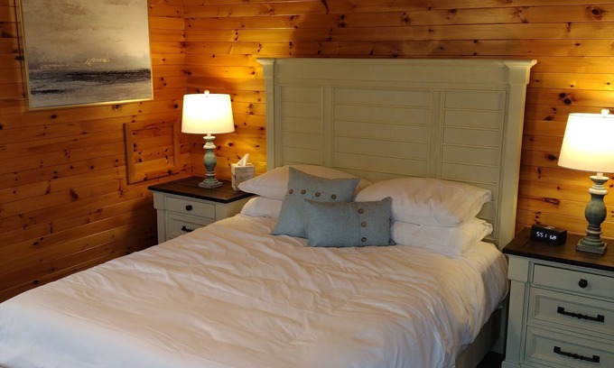 Lubec Bed & Breakfast | Eastern Beacon Inn Room 3