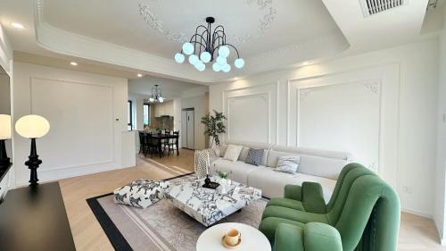 Shanghai Apartment | Eastern Hub - Bund Branch Superior 3bedroom Near TianZiFang&XinTianDi, Near Subway