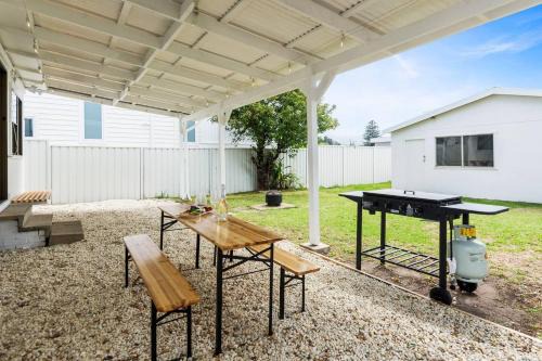 East Corrimal House | Easts Beach Escape - A Relaxed Coastal Cottage