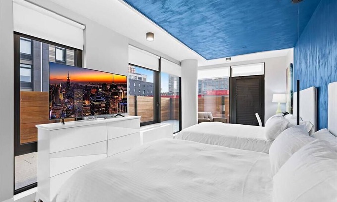 Port Morris Hotel | Easy access to I-87 Studio Q Bal BR | Kitchenette