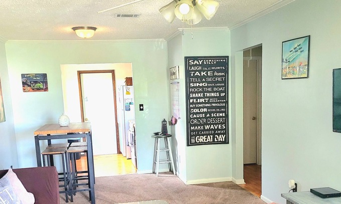 Gulf Breeze Condo | Easy and affordable~Best Rates!~Military discounts!~Longer stays welcome
