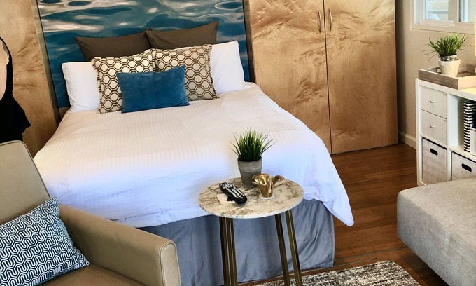 South Mission Beach Condo | Easy Breezy oceanic oasis, Views, AC, Parking
