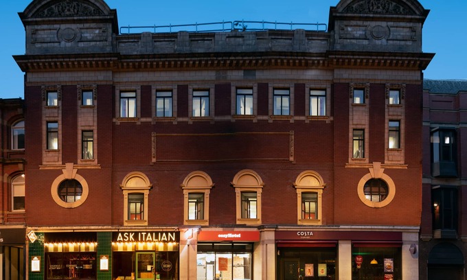 Leeds City Center Hotel | easyHotel Leeds