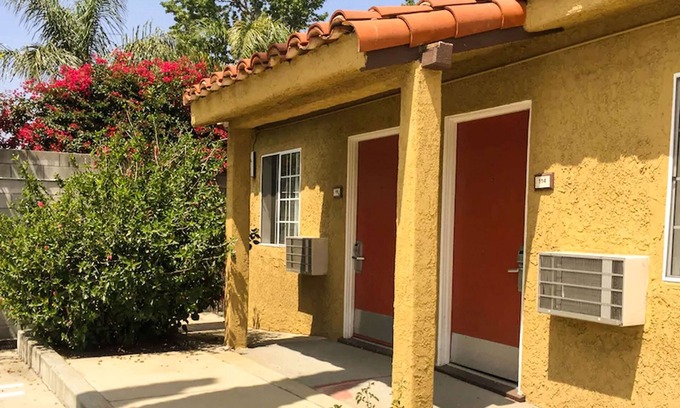 Sylmar Hotel | Economy Inn Motel Sylmar