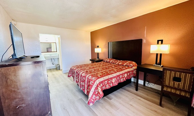Bayou Cane Hotel | Economy Inn