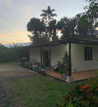 Dagua House | ecopolis hospedaje casa grande en El Queremal