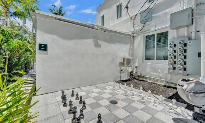 Barrier Island Apartment | Eden Collection Studio Steps to Beach!