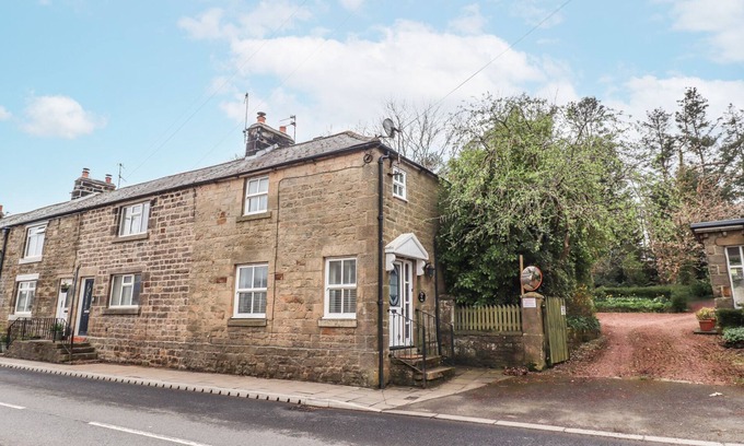 Longframlington Cottage | EDENDALE, pet friendly, with open fire in Longframlington