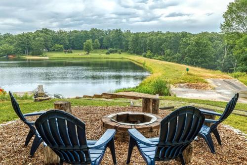 Innsbrook Ski Chalet | Edgewater Escape With Hot Tub