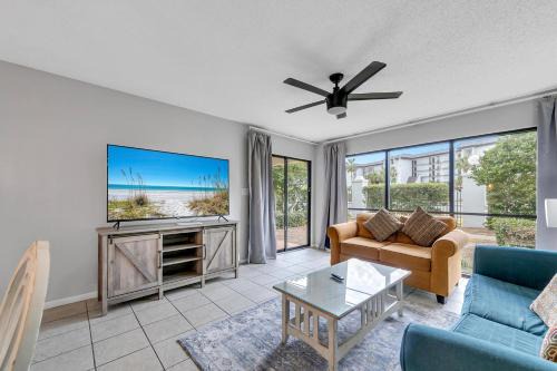 Panama City Beach House | Edgewater Golf Villa 3204