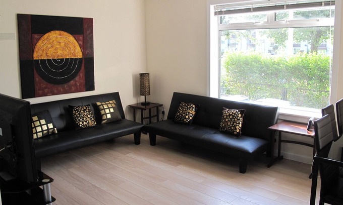 Drylaw Apartment | Edinburgh 2Bed Flat Ferry Roan in Lothian near City Centre Waverley 8 Sleep