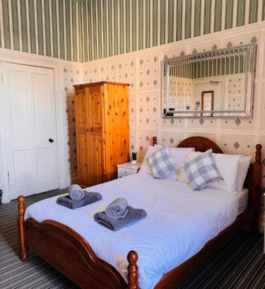Newington House | Edinburgh Travel Guest House