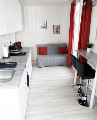Quartier de Javel Apartment | Eiffel Tour Cosy terracota