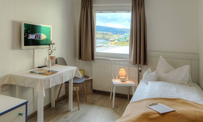 Mondsee Cottage | Einzelzimmer Schober - Seepension Hemetsberger