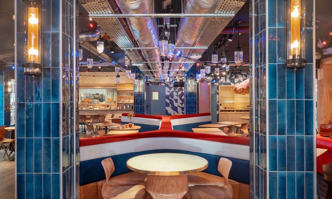 Gares Hotel | EKLO Montpellier