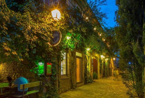 Peratallada Hotel | El Cau del Papibou - Adults Only