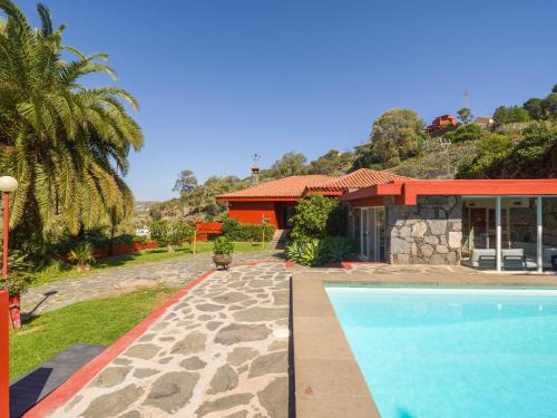 Cuesta la Grama Villa | El Jardin de Santa Brígida with private pool, sauna & jacuzzi