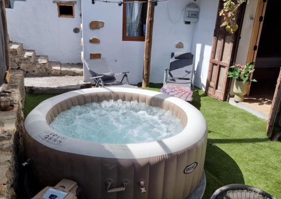 Las Lagunetas Apartment | El Nido Fuente Hervera. Precioso Loft con Bañera de Hidromasaje