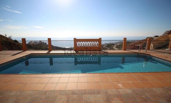 Torrox Costa Apartment | El Peñoncillo