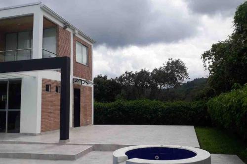 La Vega House | El Remanso-ND