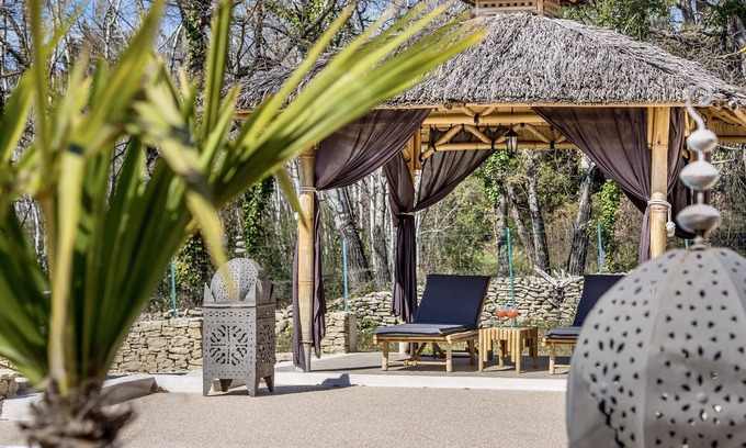 L'Isle-sur-la-Sorgue Cottage | EL SAMA-IN HEATED SWIMMING POOL