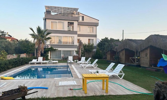 Ciftlik Apartment | Ela Apart & Bungalow