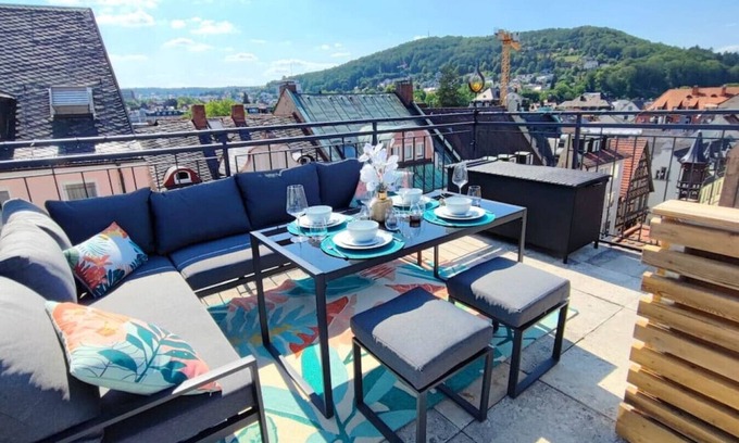 Bad Kissingen Apartment | ELApart by Homely Stay - Loft mit Dachterrasse