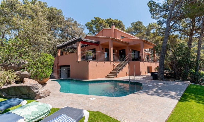 Llafranc Villa | Eleanor´s house, wonderful spacious villa in Llafranc