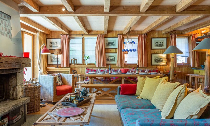 Val-d'Isere Apartment | Elegant, Cozy Apartment with Fireplace, WiFi, and Garage at the Foot of the Slopes