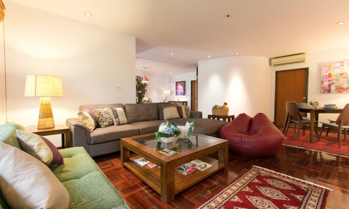 Thung Maha Mek House | Elegant 6 Bedroom House in Heart of Bangkok