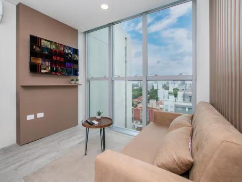 Asuncion Apartment | Elegant Urban Getaway Gym, Pool